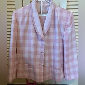 Pink checkers suit set with pockets